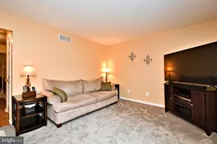 800 Beacon Ct, Lansdale, PA 19446 - Photo 10