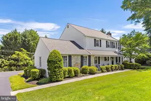 1913 Jody Rd, Meadowbrook, PA 19046 - Photo 2