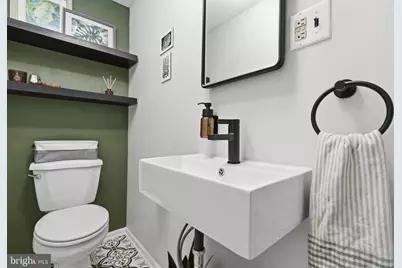 908 Green Street, Bridgeport, PA 19405 - Photo 6