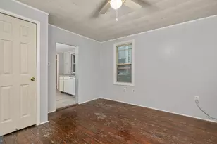 11 S Plum St, Pottstown, PA 19464 - Photo 8