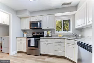 1750 Oakwood Terrace, Narberth, PA 19072 - Photo 2