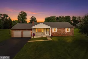 2029 Hoffmansville Rd, Frederick, PA 19435 - Photo 2