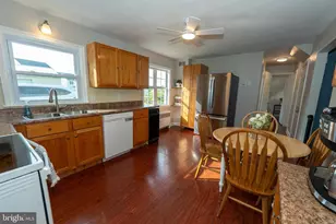 2313 N Charlotte St, Pottstown, PA 19464 - Photo 6