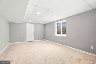 205 S Locust St, Ambler, PA 19002 - Photo 20