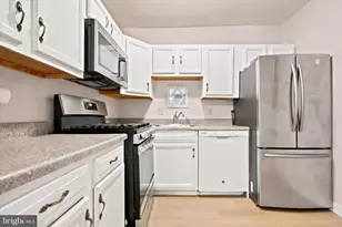 1602 Meadowview Ln, Mont Clare, PA 19453 - Photo 12