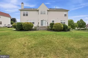 101 Tennyson Ln, North Wales, PA 19454 - Photo 8