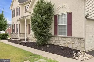 101 Tennyson Ln, North Wales, PA 19454 - Photo 4