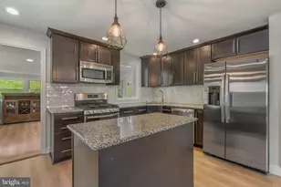 352 Dehaven St, Conshohocken, PA 19428 - Photo 6