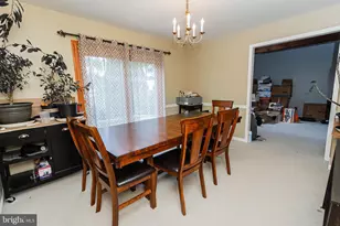 912 Hickory Grove Dr, Royersford, PA 19468 - Photo 12