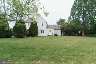 912 Hickory Grove Dr, Royersford, PA 19468 - Photo 8