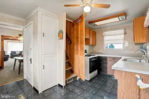 35 Elm Ave, Jenkintown, PA 19046 - Photo 12