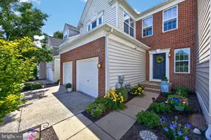 25 Berman Ct, Phoenixville, PA 19460 - Photo 2