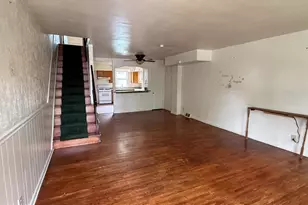 122 Hamilton St, Norristown, PA 19401 - Photo 2