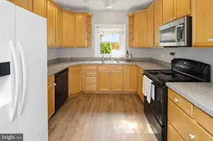 305 Wischman Ave, Oreland, PA 19075 - Photo 16