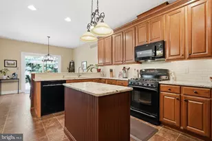 265 Country Club Dr, Telford, PA 18969 - Photo 14