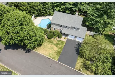 2227 Heather Lane, Pottstown, PA 19464 - Photo 2