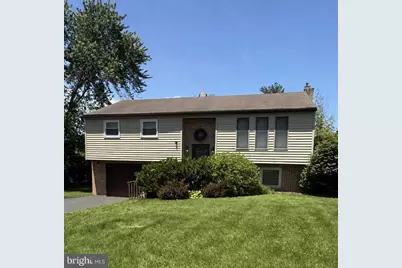 355 Stonehaven Drive, Red Hill, PA 18076 - Photo 1