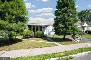 813 N Adams St, Pottstown, PA 19464 - Photo 2