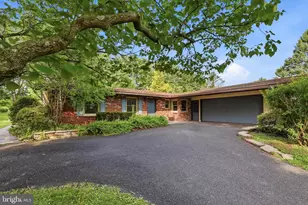 2 Bonnie Ln, Collegeville, PA 19426 - Photo 2