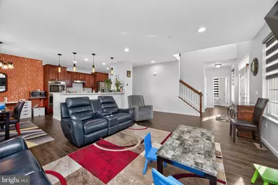 271 Fairfield Circle W, Royersford, PA 19468 - Photo 8