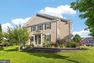 271 Fairfield Circle W, Royersford, PA 19468 - Photo 2