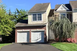 101 Oxford Ct, Ambler, PA 19002 - Photo 1