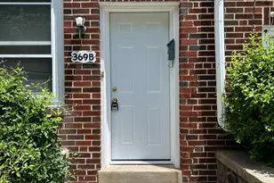 369b E County Line Rd, Ardmore, PA 19003 - Photo 2