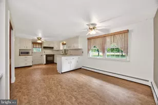 40 2nd St, Schwenksville, PA 19473 - Photo 12