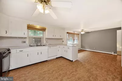 40 2nd Street, Schwenksville, PA 19473 - Photo 18
