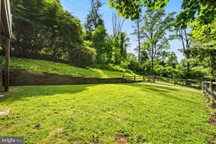 2169 Harts Ln, Conshohocken, PA 19428 - Photo 34