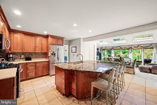 2169 Harts Ln, Conshohocken, PA 19428 - Photo 4