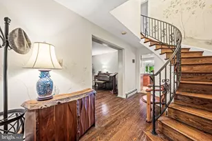 2169 Harts Ln, Conshohocken, PA 19428 - Photo 2