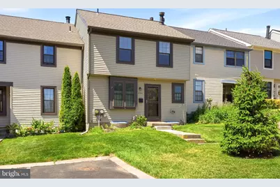 204 Livingston Court, North Wales, PA 19454 - Photo 2