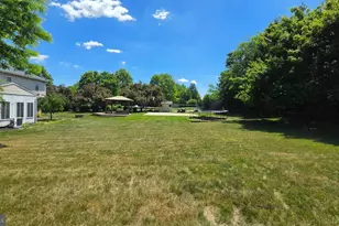 406 Bow Ln, Gilbertsville, PA 19525 - Photo 6