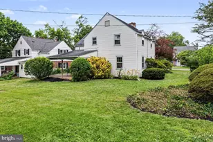 602 Meadow Ln, Oreland, PA 19075 - Photo 2