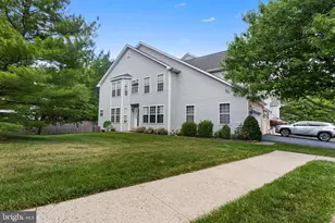 1030 Greenes Way Cir, Collegeville, PA 19426 - Photo 2