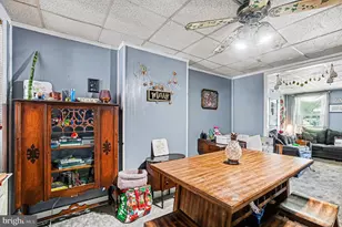 742 Haws Ave, Norristown, PA 19401 - Photo 6