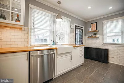 245 Hurst Street, Bridgeport, PA 19405 - Photo 16