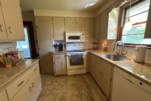 27 Oak Ln, Royersford, PA 19468 - Photo 14