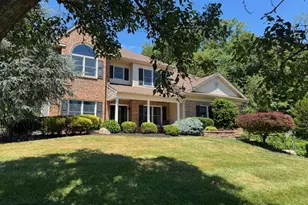 129 Sunrise Dr, North Wales, PA 19454 - Photo 1