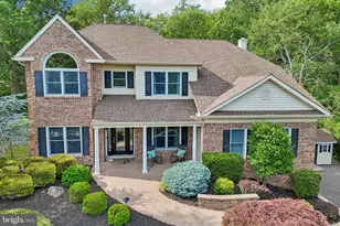129 Sunrise Dr, North Wales, PA 19454 - Photo 2