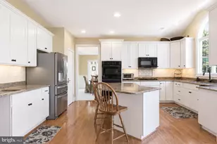 583 Oakmont Dr E, Telford, PA 18969 - Photo 12