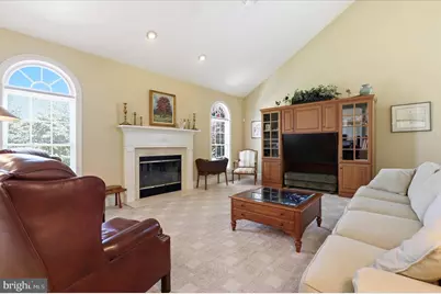 583 Oakmont Drive E, Telford, PA 18969 - Photo 10