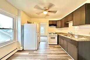 914 Swede St, Norristown, PA 19401 - Photo 4
