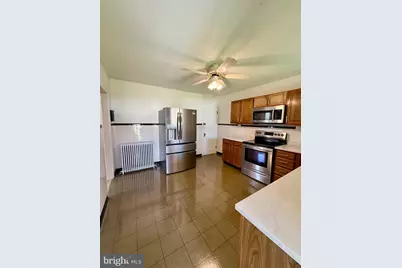 144 E 4th Avenue, Conshohocken, PA 19428 - Photo 16