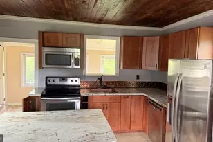 2060 Adams Rd, East Greenville, PA 18041 - Photo 32