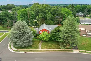 3809 Midvale Ln, Huntingdon Valley, PA 19006 - Photo 2