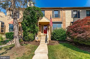 525 Bassett Ln, West Norriton, PA 19403 - Photo 2