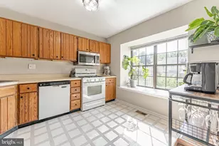 525 Bassett Ln, West Norriton, PA 19403 - Photo 4