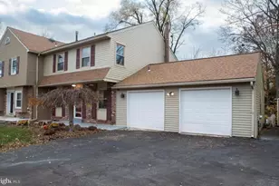 1592 Morgan Way, Lansdale, PA 19446 - Photo 2